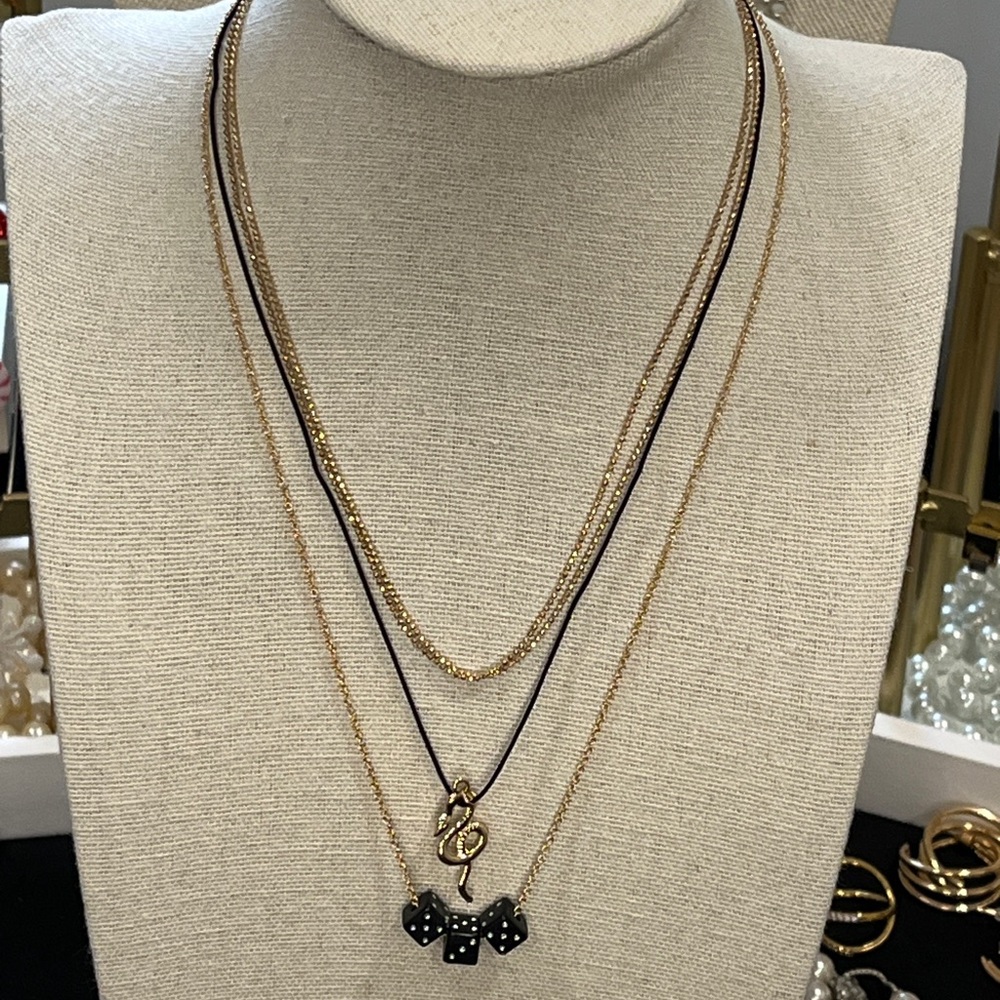 NWT Bulk Wholesale 3-piece Elegant Gold and Black Layering Necklaces - Picture 2 of 16